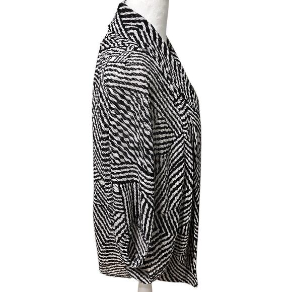 Women’s Open Front Cocoon Cardigan Size M Oversized Geometric Print Light Weight - Picture 4 of 6